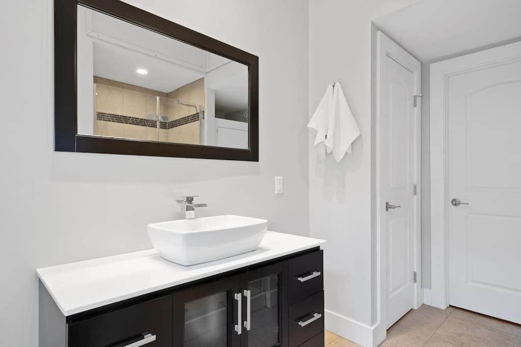 Apartment Lofts At Walnut: 1br Fast Wi-fi *